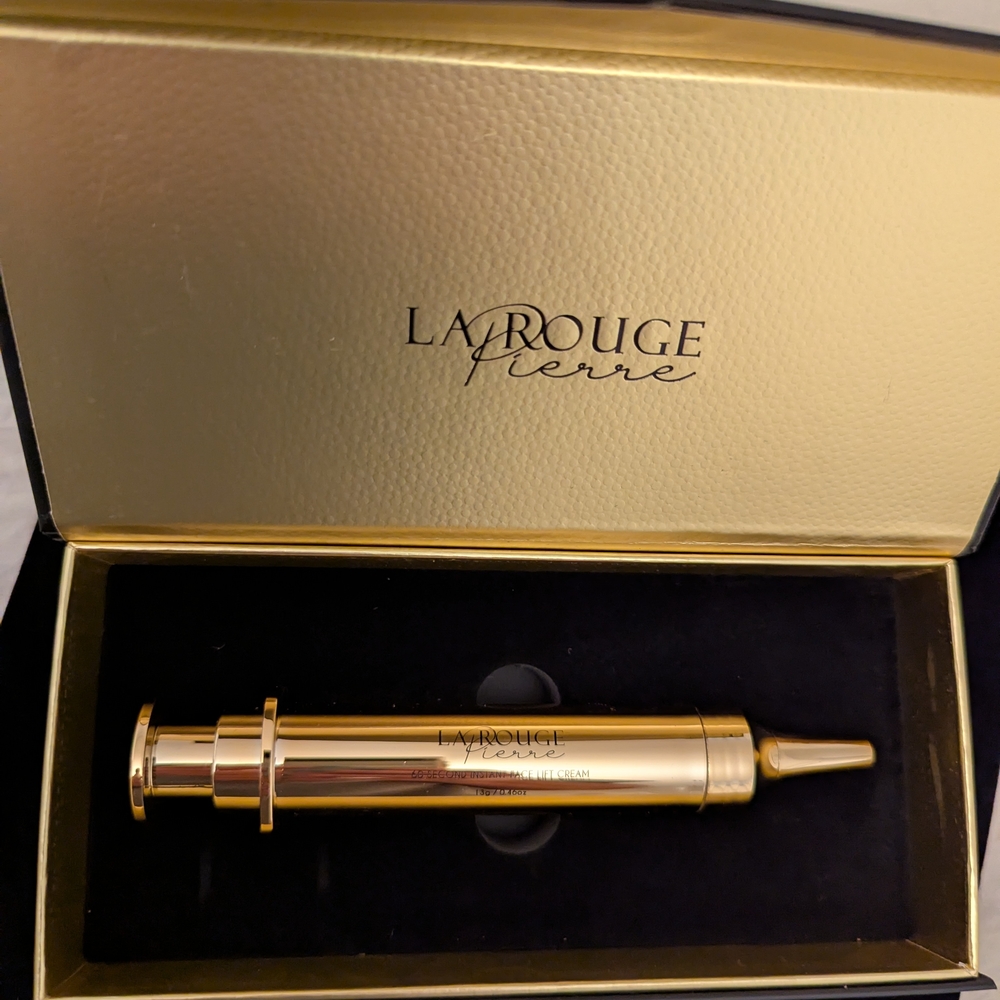 La Rouge Pierre Gold Serum Applicator